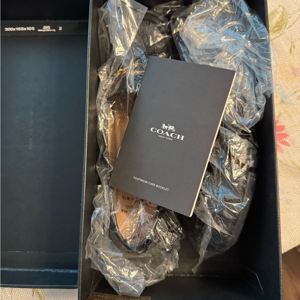 Coach Black Leather Chain Detail Loafers - Maegan Driver LTR - Picture 4 of 7